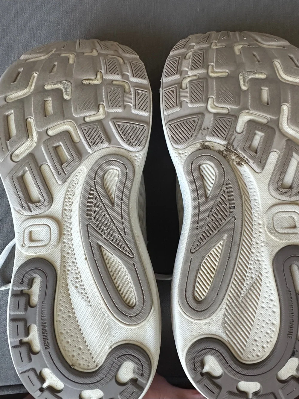 Brooks Adrenaline GTS 24 Women’s Running Shoes in White and Taupe